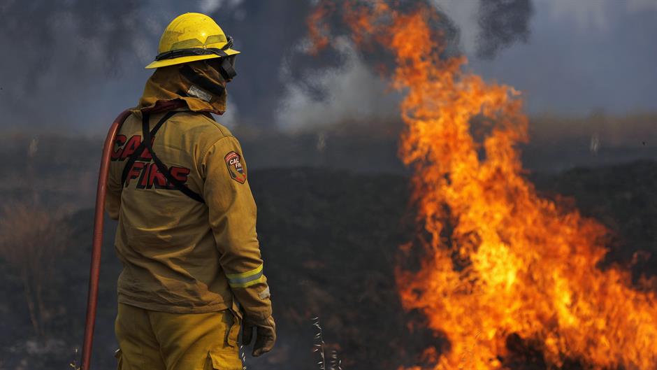 2015-08-04T012827Z_377024973_GF20000012771_RTRMADP_3_USA-WILDFIRES-CALIFORNIA