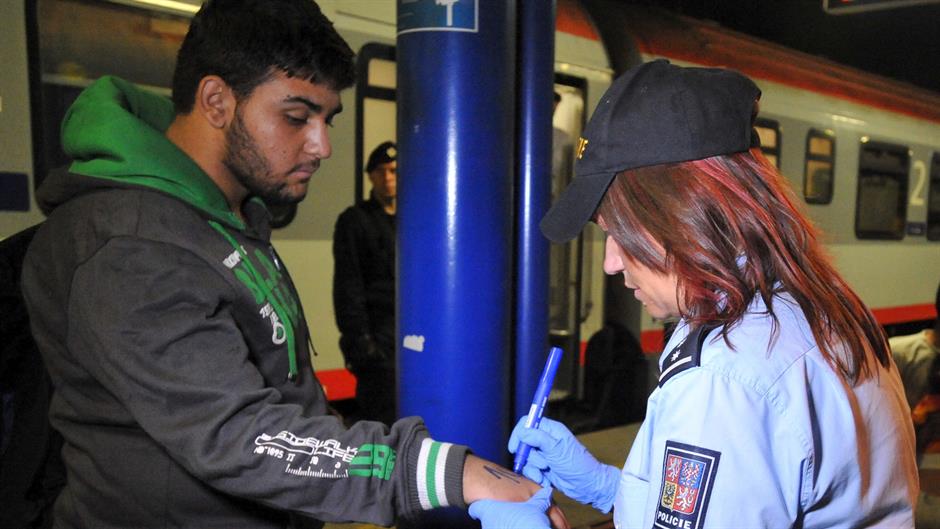 2015-09-02T201946Z_556374325_GF10000190575_RTRMADP_3_EUROPE-MIGRANTS