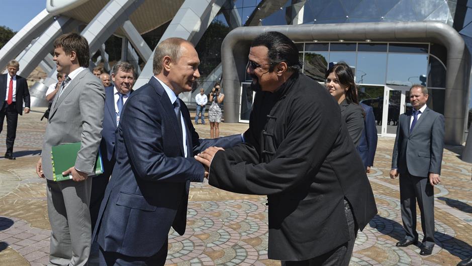 2015-09-04T092200Z_1856778121_GF10000192683_RTRMADP_3_RUSSIA-FORUM-PUTIN