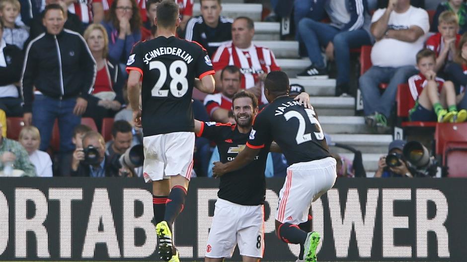 2015-09-20T162908Z_85768148_MT1ACI14014522_RTRMADP_3_SOCCER-ENGLAND-SOU-MUN