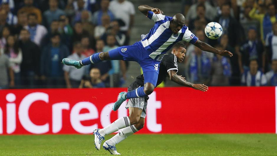 2015-09-29T230828Z_1531449798_GF10000226978_RTRMADP_3_SOCCER-CHAMPIONS-POR-CHL
