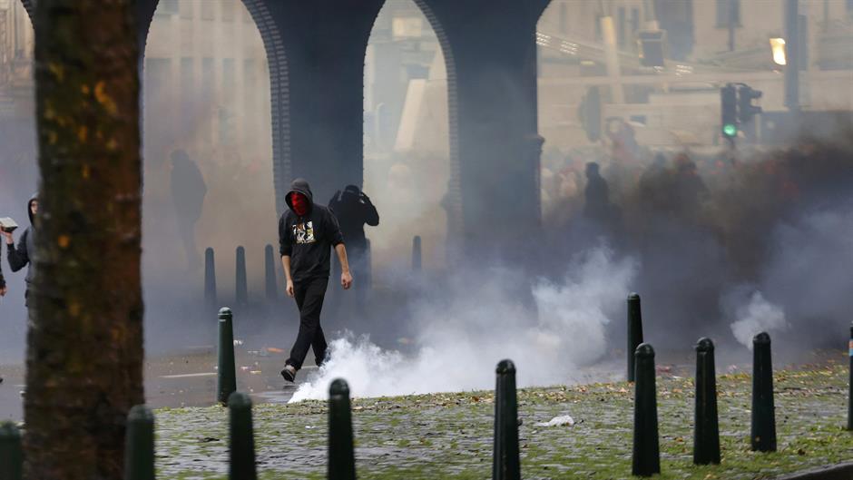 2015-10-07T124330Z_1634979540_LR2EBA70ZC70T_RTRMADP_3_BELGIUM-PROTEST