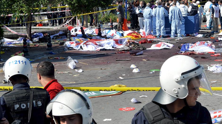 2015-10-10T114722Z_1646105993_GF10000239736_RTRMADP_3_TURKEY-EXPLOSION