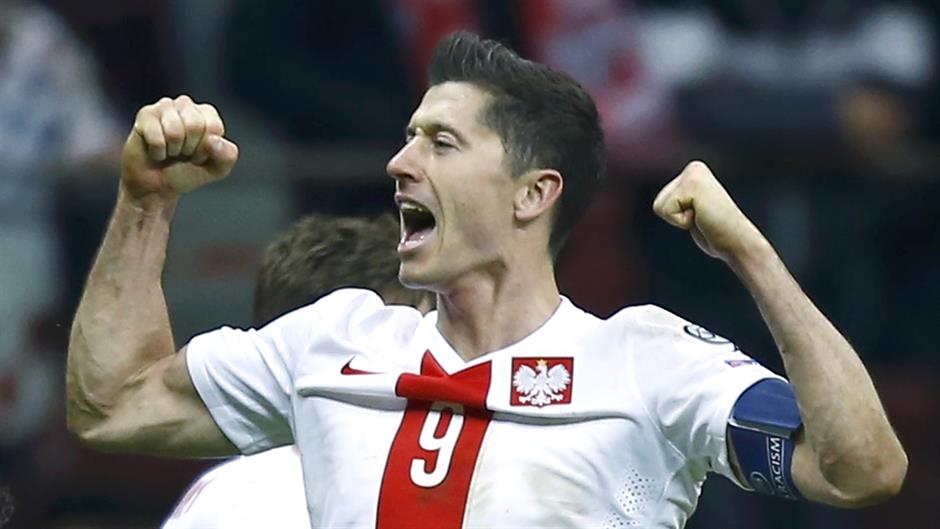 2015-10-11T211701Z_1854082036_LR1EBAB1N42CM_RTRMADP_3_SOCCER-EURO