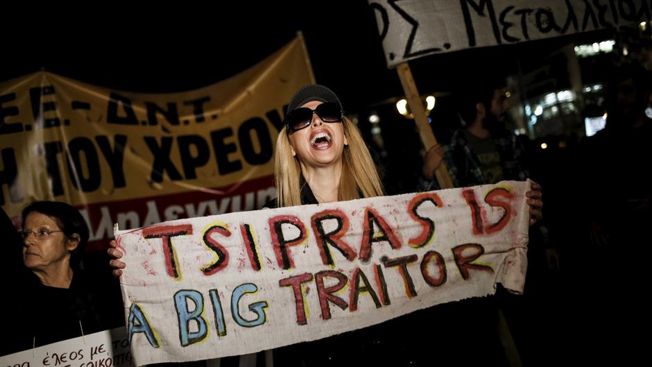 2015-10-16T175114Z_855583242_GF10000247530_RTRMADP_3_EUROZONE-GREECE-BILL