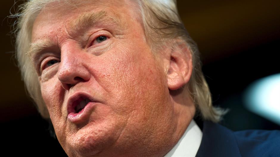 2015-10-17T011001Z_997760220_GF10000247836_RTRMADP_3_USA-ELECTION-TRUMP