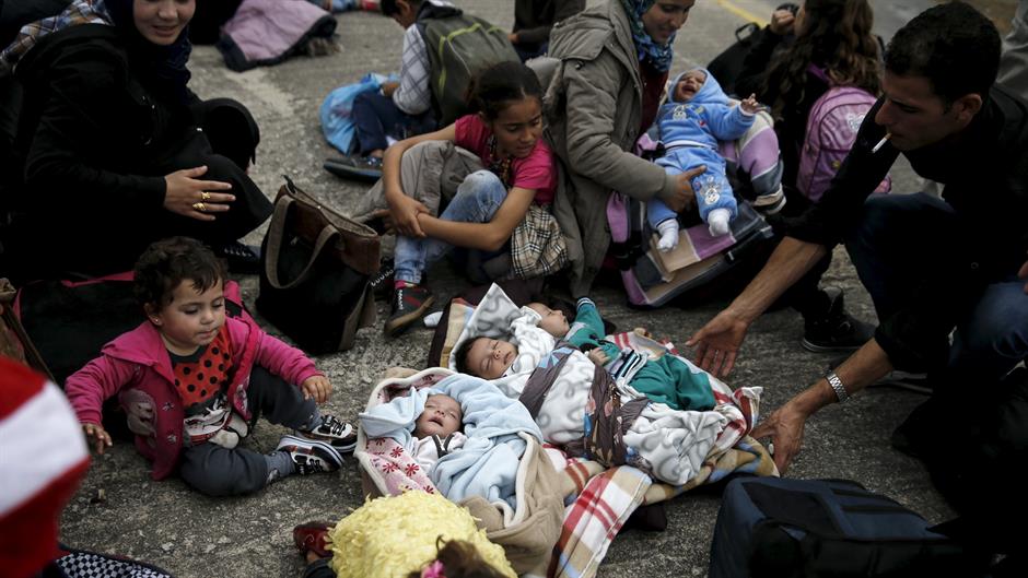 2015-10-21T094125Z_1421686782_GF20000026260_RTRMADP_3_EUROPE-MIGRANTS-GREECE