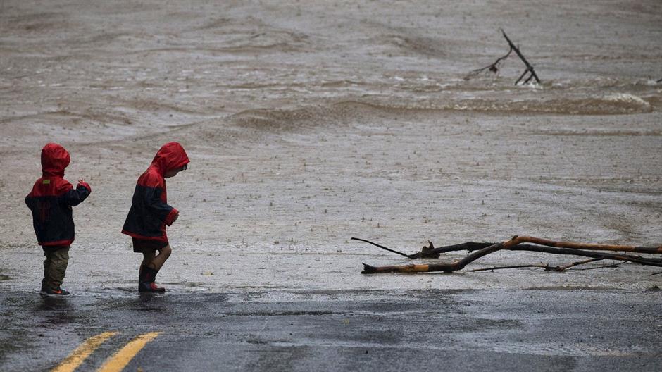 2015-10-24T210235Z_907535091_GF20000031373_RTRMADP_3_TEXAS-FLOOD