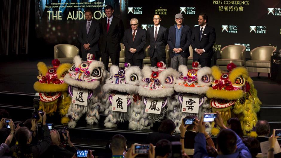 2015-10-27T062255Z_1299412723_GF20000034535_RTRMADP_3_MACAU-GAMBLING-MELCO-CROWN