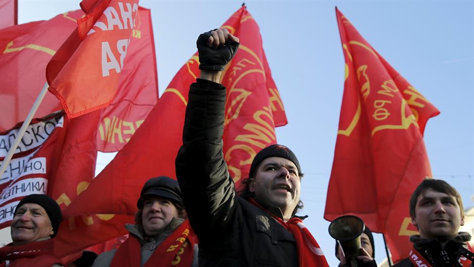 2015-11-07T091846Z_1623577457_GF20000049318_RTRMADP_3_RUSSIA-ANNIVERSARY