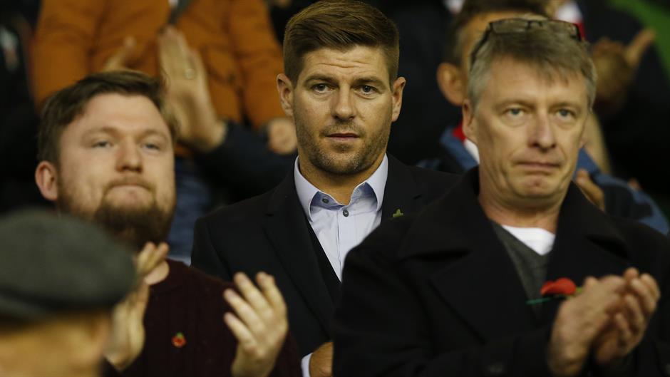 2015-11-08T160701Z_90000421_MT1ACI14163499_RTRMADP_3_SOCCER-ENGLAND-LIV-CRY