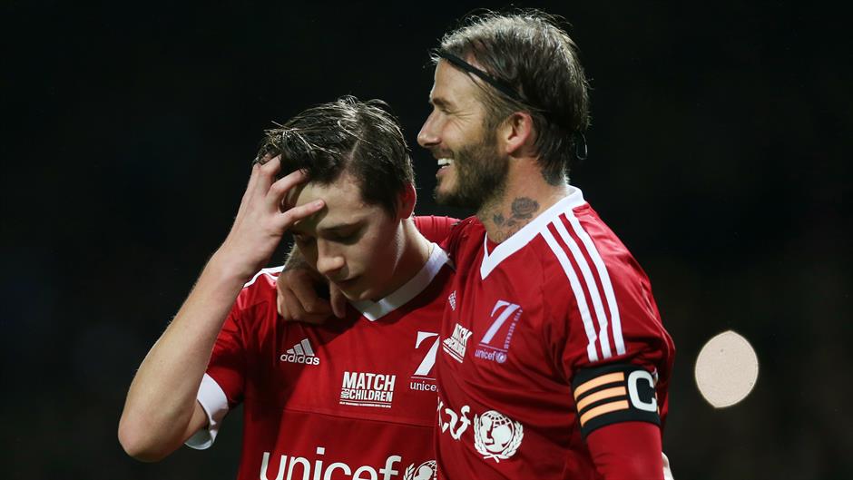 2015-11-14T165710Z_90521830_MT1ACI14171358_RTRMADP_3_SOC