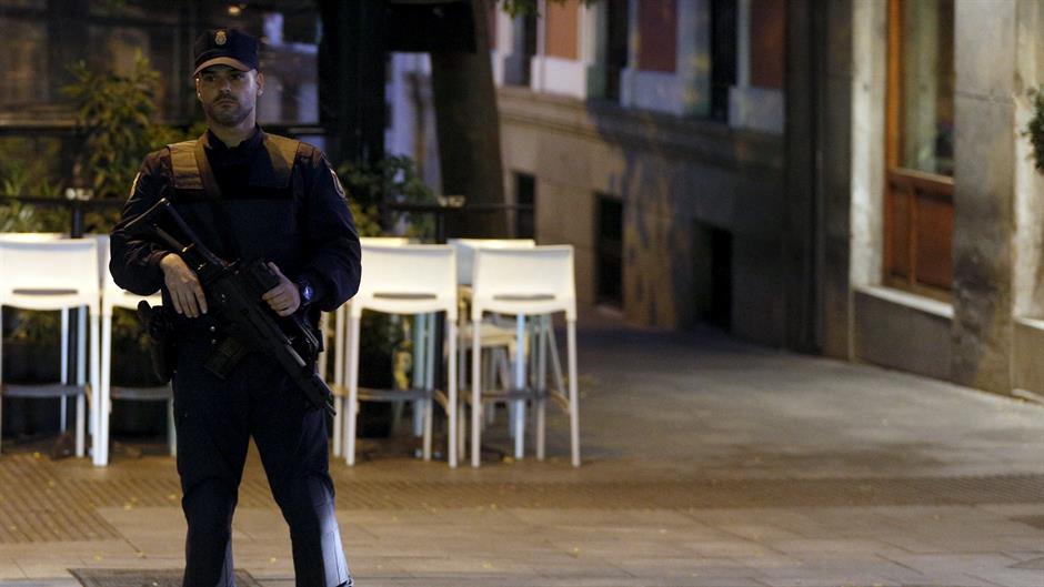 2015-11-14T190955Z_55889297_GF20000059555_RTRMADP_3_FRANCE-SHOOTING