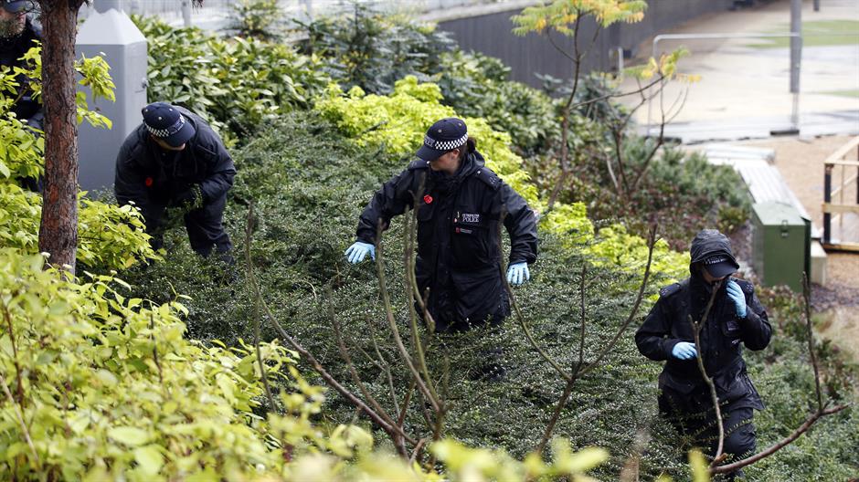 2015-11-17T141653Z_90771413_MT1ACI14181224_RTRMADP_3_SOC-CRIM-DIP