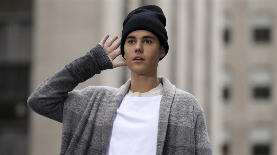 2015-11-18T164903Z_1524725761_GF20000064863_RTRMADP_3_USA-ENTERTAINMENT