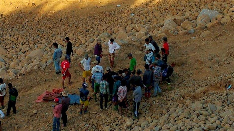 2015-11-22T063142Z_1034771942_GF20000069366_RTRMADP_3_MYANMAR-MINE