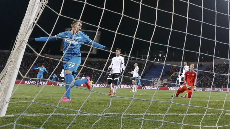 2015-11-24T192002Z_2104128033_LR1EBBO1HP4EY_RTRMADP_3_SOCCER-CHAMPIONS-ZEN-VAL