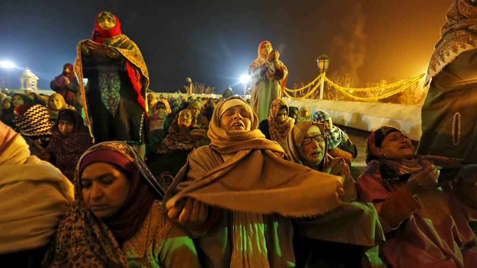 2015-12-24T073950Z_1277525214_GF10000275208_RTRMADP_3_INDIA-RELIGION