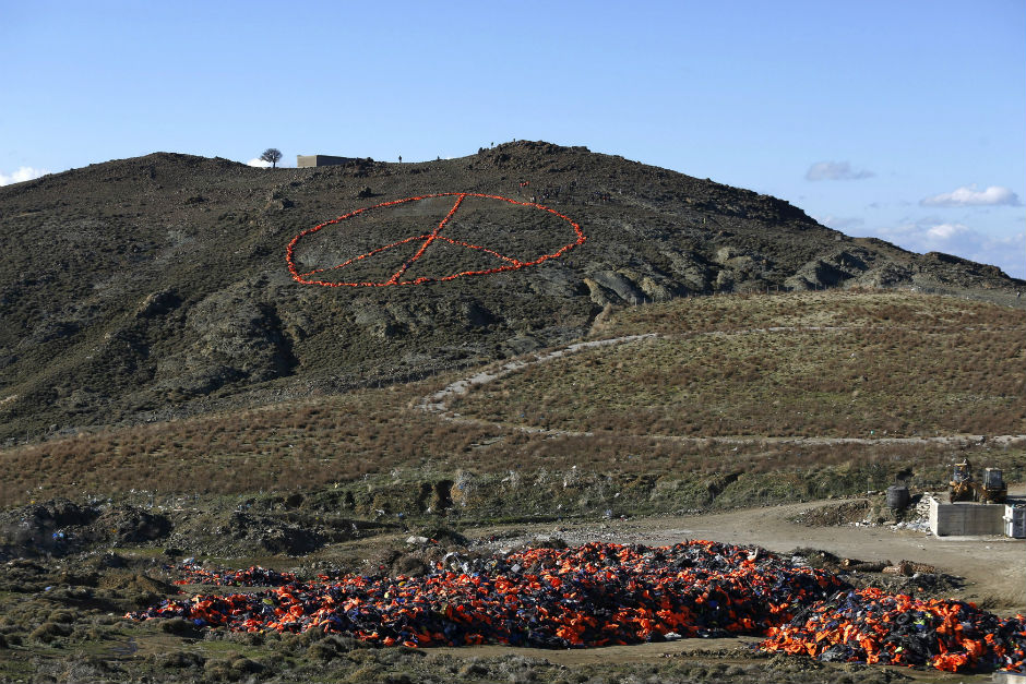 2016-01-01t154818z-1408087657-gf10000280473-rtrmadp-3-europe-migrants-greece-51599.jpeg