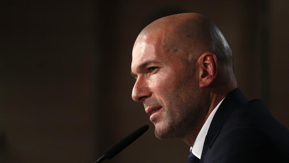 2016-01-05T140326Z_534823126_D1BESFKUWCAA_RTRMADP_3_SOCCER-SPAIN-REAL-ZIDANE