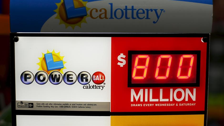 2016-01-08T172727Z_1734670721_GF20000087963_RTRMADP_3_USA-POWERBALL