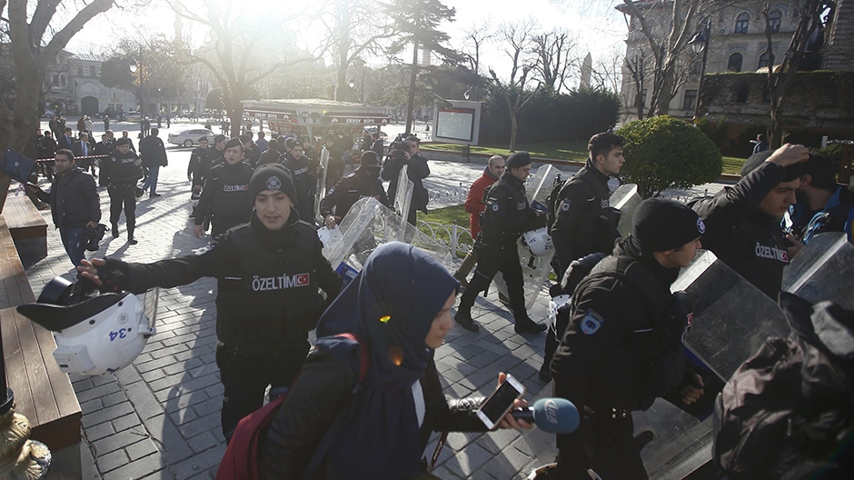 2016-01-12T092648Z_580156803_LR2EC1C0Q8DZT_RTRMADP_3_TURKEY-BLAST