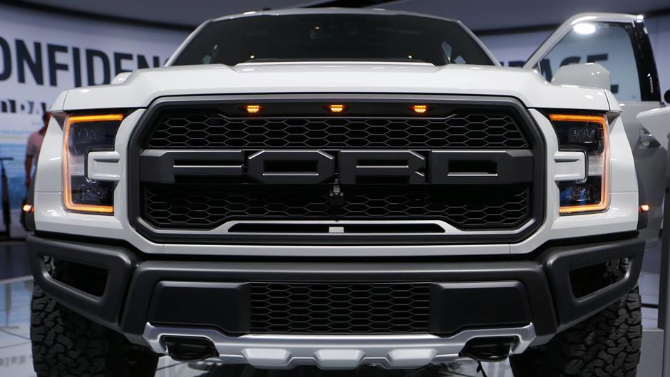 2016-01-12T202725Z_947202561_TB3EC1C1KTEAF_RTRMADP_3_AUTOSHOW-DETROIT