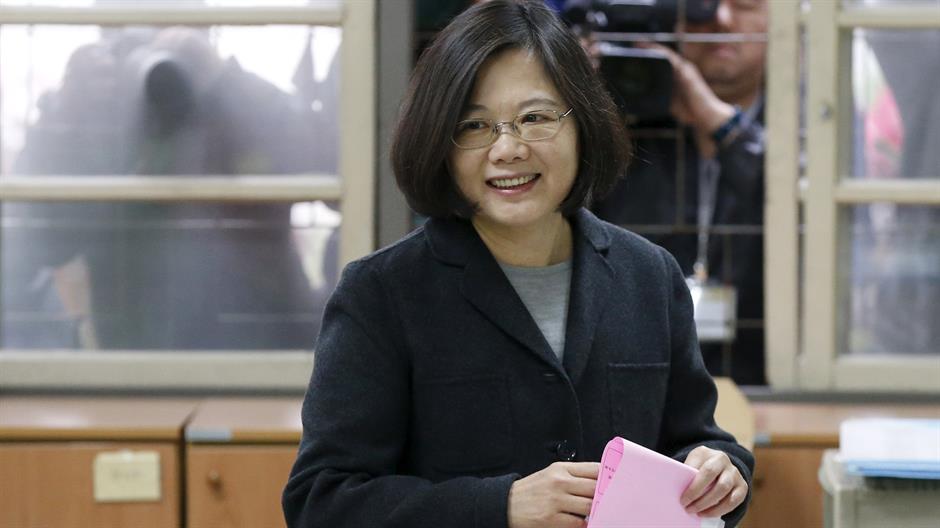 2016-01-16T024633Z_1915801033_GF20000096508_RTRMADP_3_TAIWAN-ELECTION