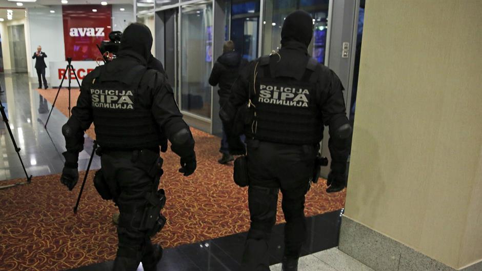 2016-01-25T162209Z_379384431_LR2EC1P19GMGQ_RTRMADP_3_BOSNIA-ARREST-POLITICIAN