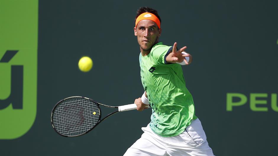 2016-03-26T211518Z_699198424_NOCID_RTRMADP_3_TENNIS-MIAMI-OPEN-NADAL-V-DZUMHUR