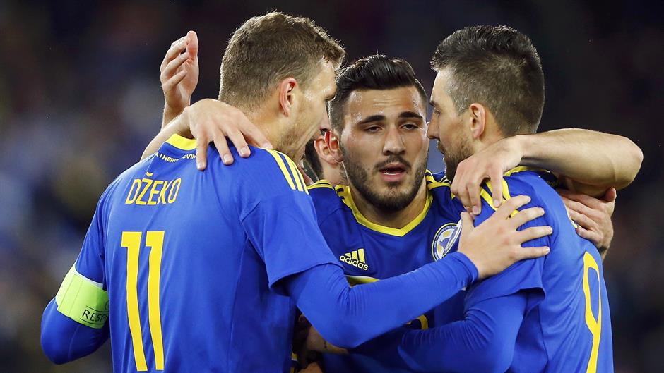 2016-03-29T185101Z_775908549_LR1EC3T1GCRCP_RTRMADP_3_SOCCER-FRIENDLY-SWITZERLAND