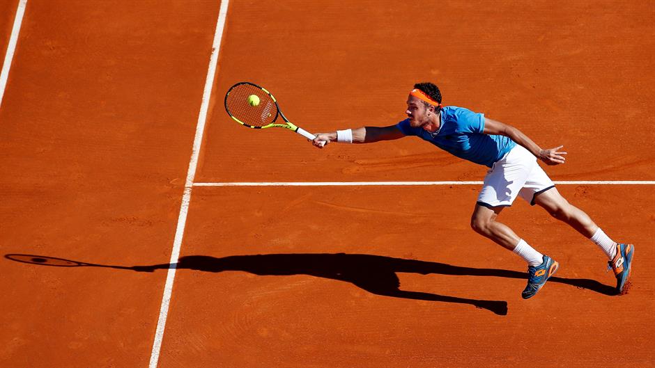 2016-04-11T145606Z_1026184783_D1AESXTVECAA_RTRMADP_3_TENNIS-MEN-MONTE-CARLO