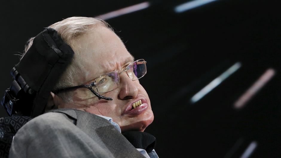 2016-04-12T175813Z_1611658134_GF10000380269_RTRMADP_3_PEOPLE-HAWKING-STARSHOT