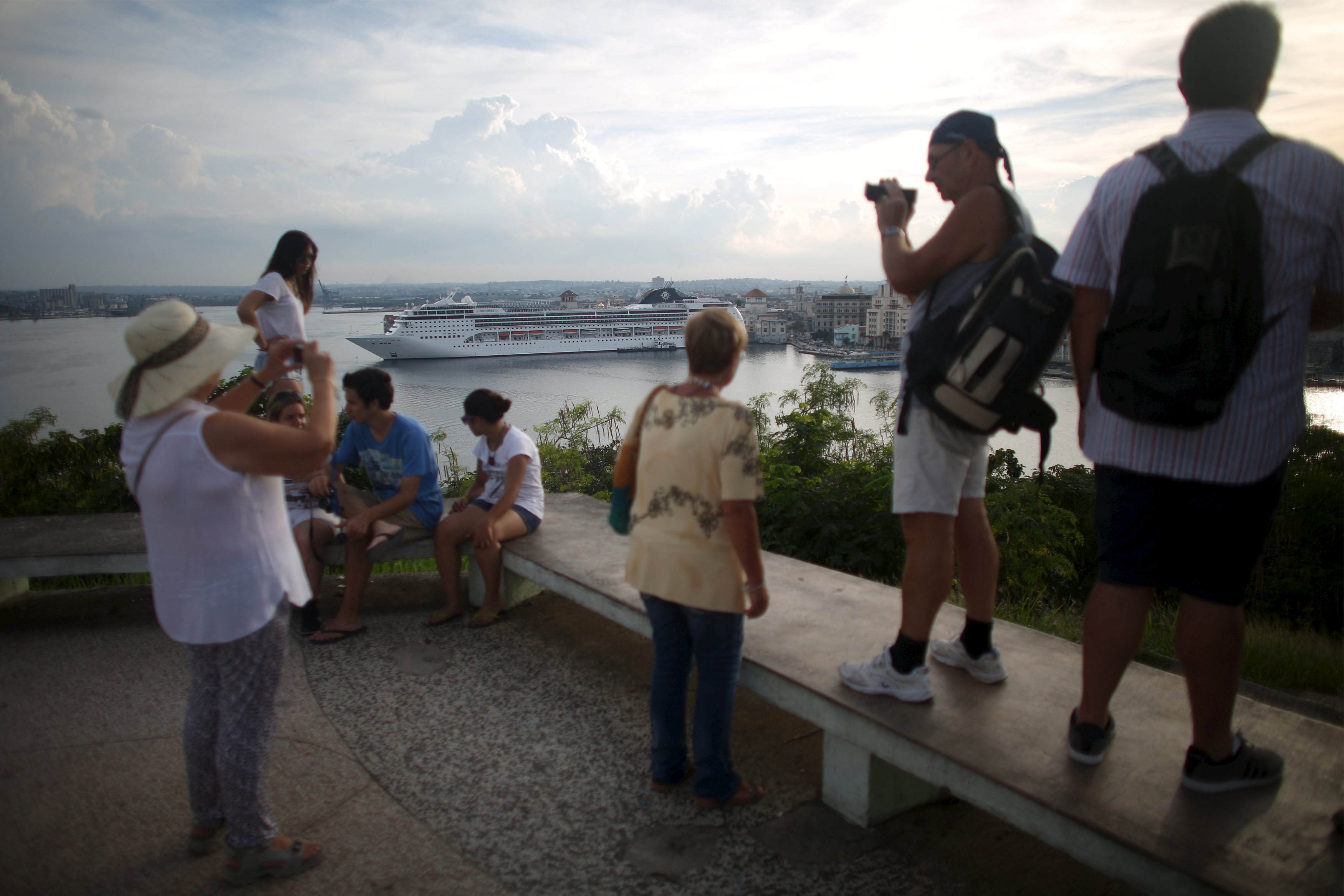 2016-04-22T175540Z_586973388_GF10000392465_RTRMADP_3_CUBA-USA