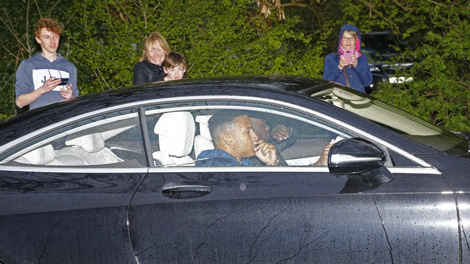 2016-05-02T184117Z_105216077_MT1ACI14367928_RTRMADP_3_BRITAIN-SOCCER