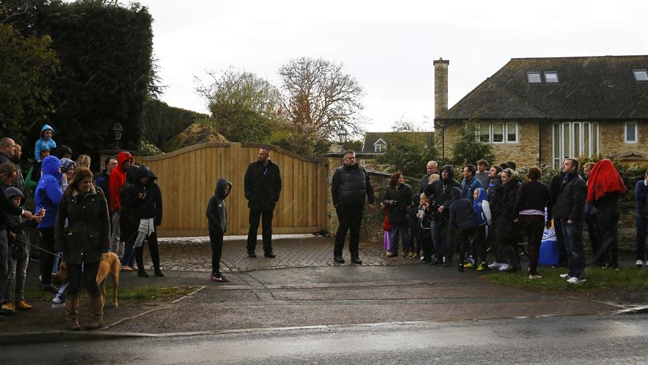 2016-05-02T185121Z_105216681_MT1ACI14367935_RTRMADP_3_BRITAIN-SOCCER