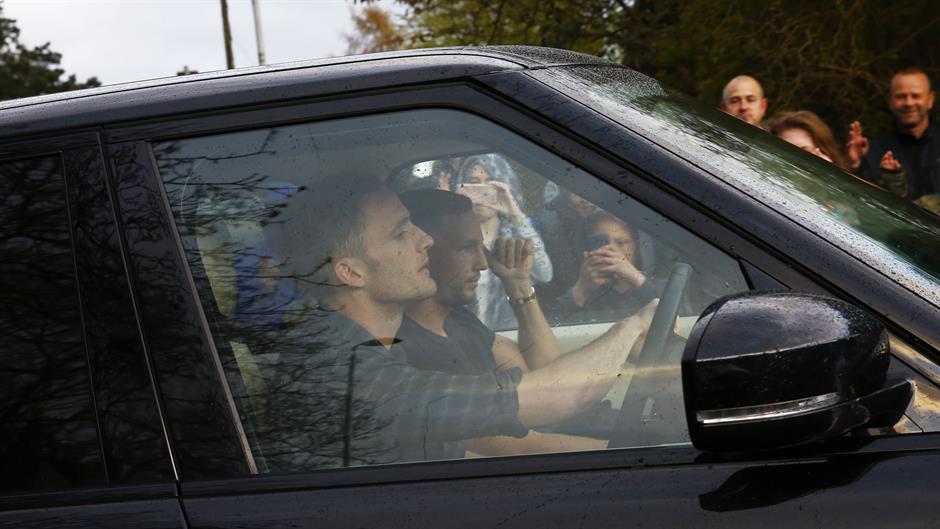 2016-05-02T190328Z_105217408_MT1ACI14367933_RTRMADP_3_BRITAIN-SOCCER