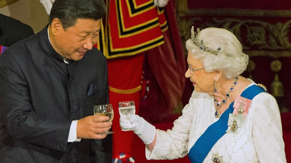 2016-05-11T071202Z_2059696116_LR1EC5B0JZS01_RTRMADP_3_BRITAIN-QUEEN-CHINA