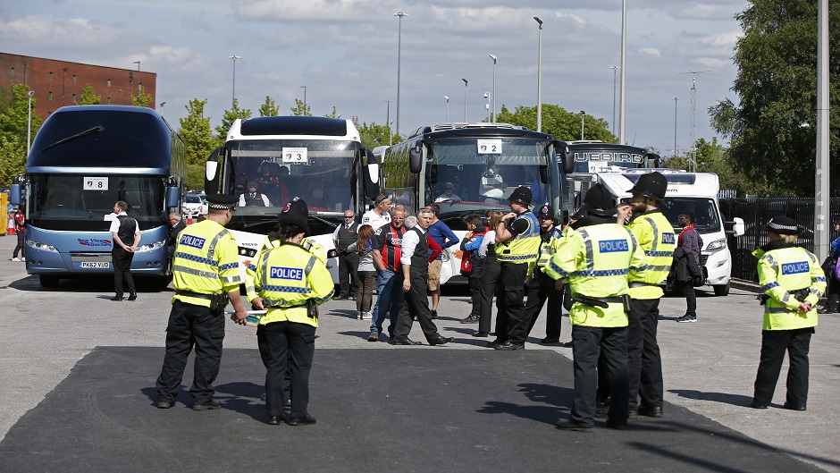 2016-05-15T151838Z_106327118_MT1ACI14383573_RTRMADP_3_SOCCER-ENGLAND-MUN-BOU