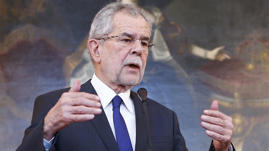 2016-05-24T111535Z_1414561108_LR1EC5O0V9O3R_RTRMADP_3_AUSTRIA-ELECTION