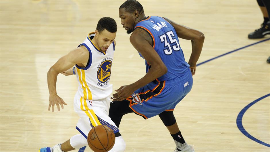 2016-05-27T040831Z_649030870_NOCID_RTRMADP_3_NBA-PLAYOFFS-OKLAHOMA-CITY-THUNDER-AT-GOLDEN-STATE-WARRIORS