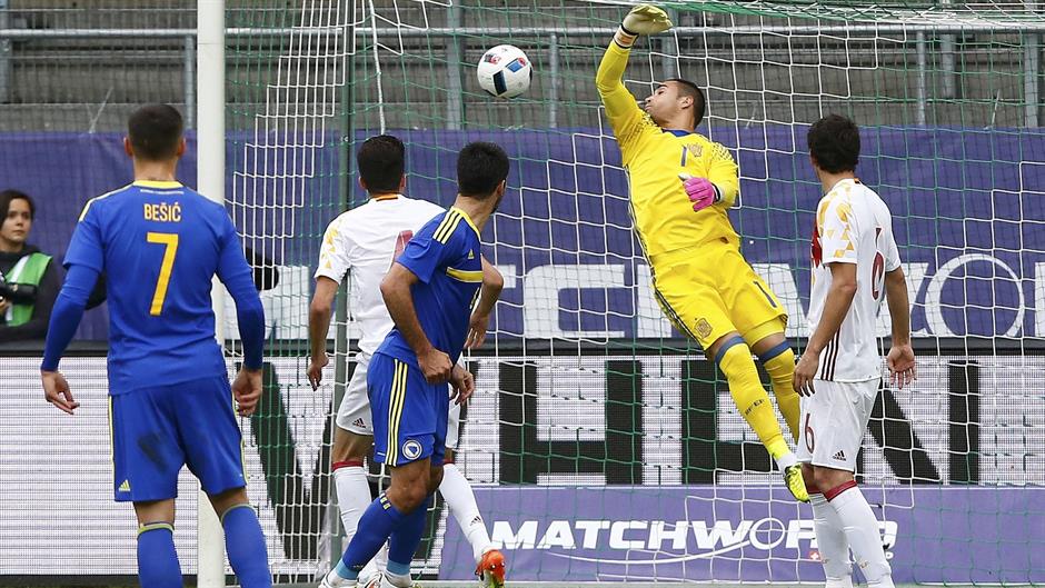 2016-05-29T163646Z_74391110_LR1EC5T1A4ZK6_RTRMADP_3_SOCCER-FRIENDLY-ESP-BIH