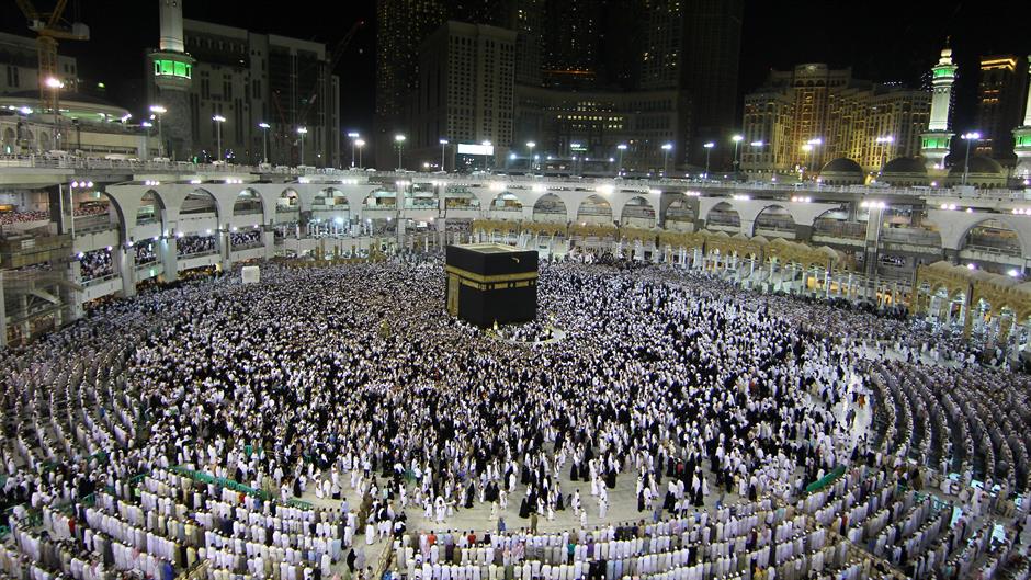 2016-06-09T014952Z_1814774411_S1AETIVEFGAA_RTRMADP_3_RELIGION-RAMADAN