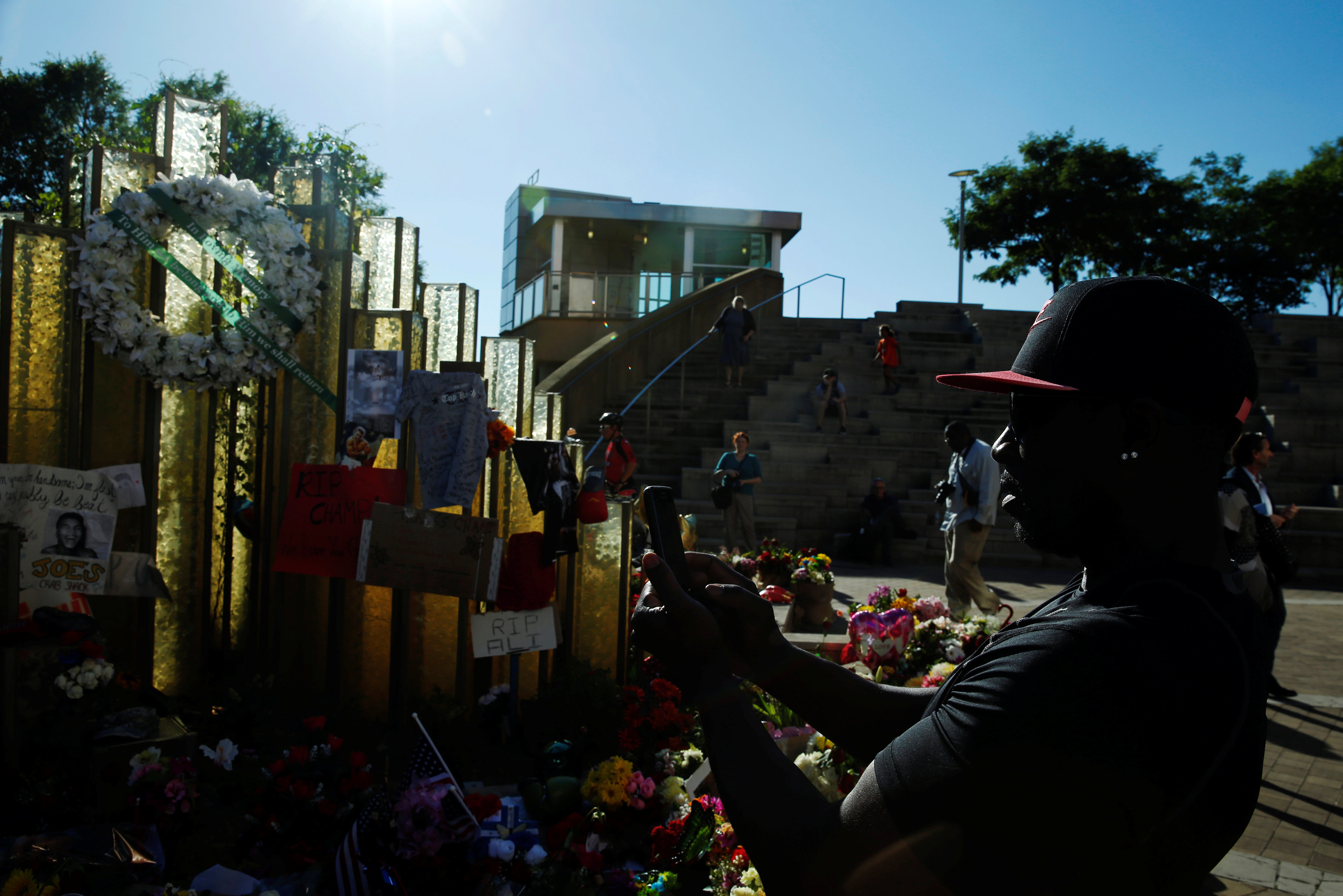 2016-06-09T024436Z_1692020217_S1AETIVJBOAB_RTRMADP_3_PEOPLE-ALI