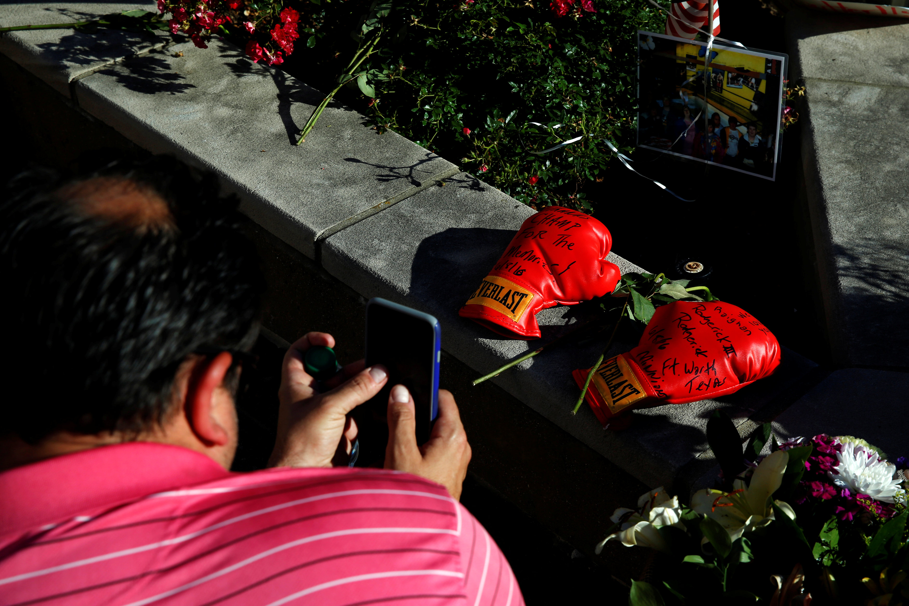 2016-06-09T025354Z_1163166194_S1AETIVJXAAB_RTRMADP_3_PEOPLE-ALI