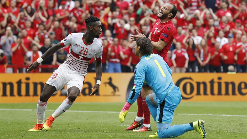 2016-06-11T144829Z_108658109_MT1ACI14432591_RTRMADP_3_SOCCER-EURO-ALB-SWI