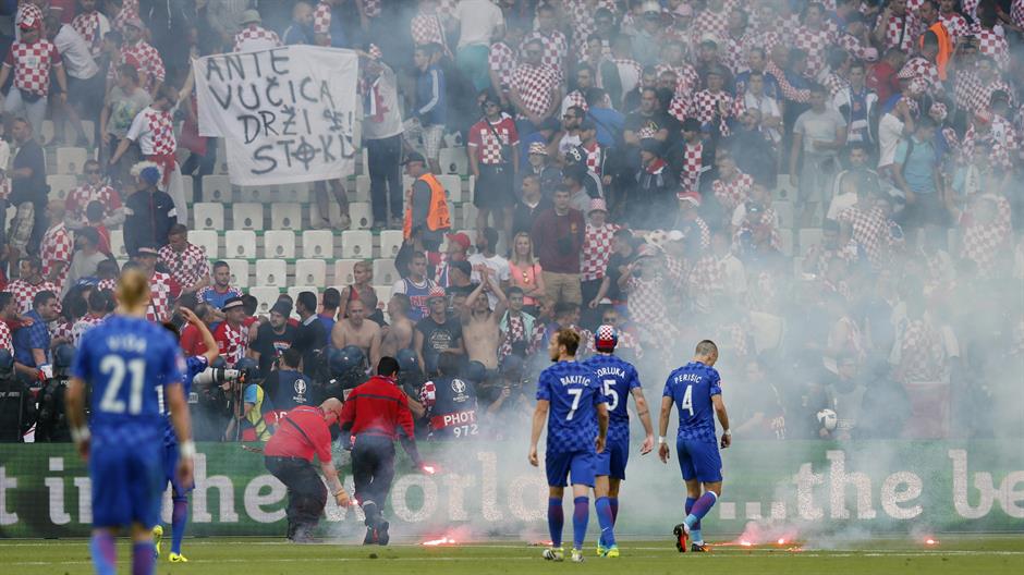 2016-06-17T174450Z_109187090_MT1ACI14442787_RTRMADP_3_SOCCER-EURO-CZE-CRO