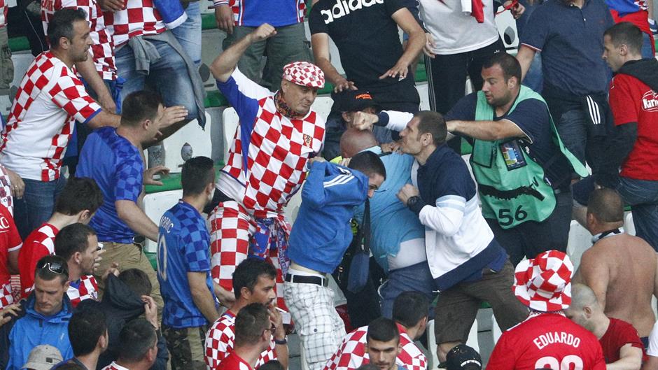 2016-06-17T184724Z_109190844_MT1ACI14442888_RTRMADP_3_SOCCER-EURO-CZE-CRO