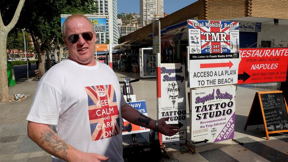 2016-06-24T182452Z_1981183417_S1AETLUHROAA_RTRMADP_3_BRITAIN-EU-VOXPOPS