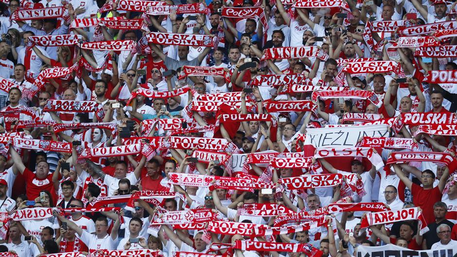 2016-06-25T130446Z_109861486_MT1ACI14454069_RTRMADP_3_SOCCER-EURO-SWI-POL